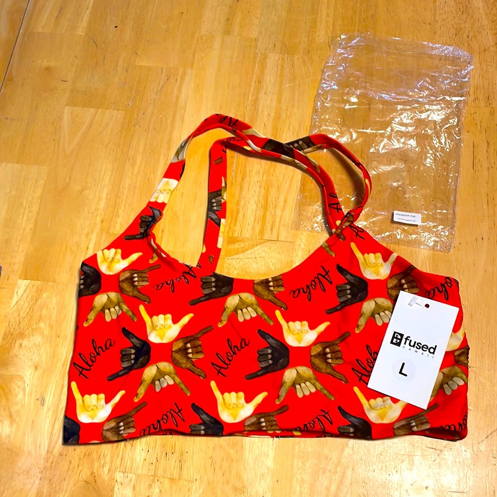 Large Fused Hawaii Hookena Top